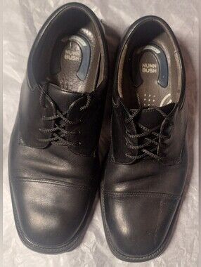 Nunn Bush Men’s Black Leather Lace-Up Dress Shoes